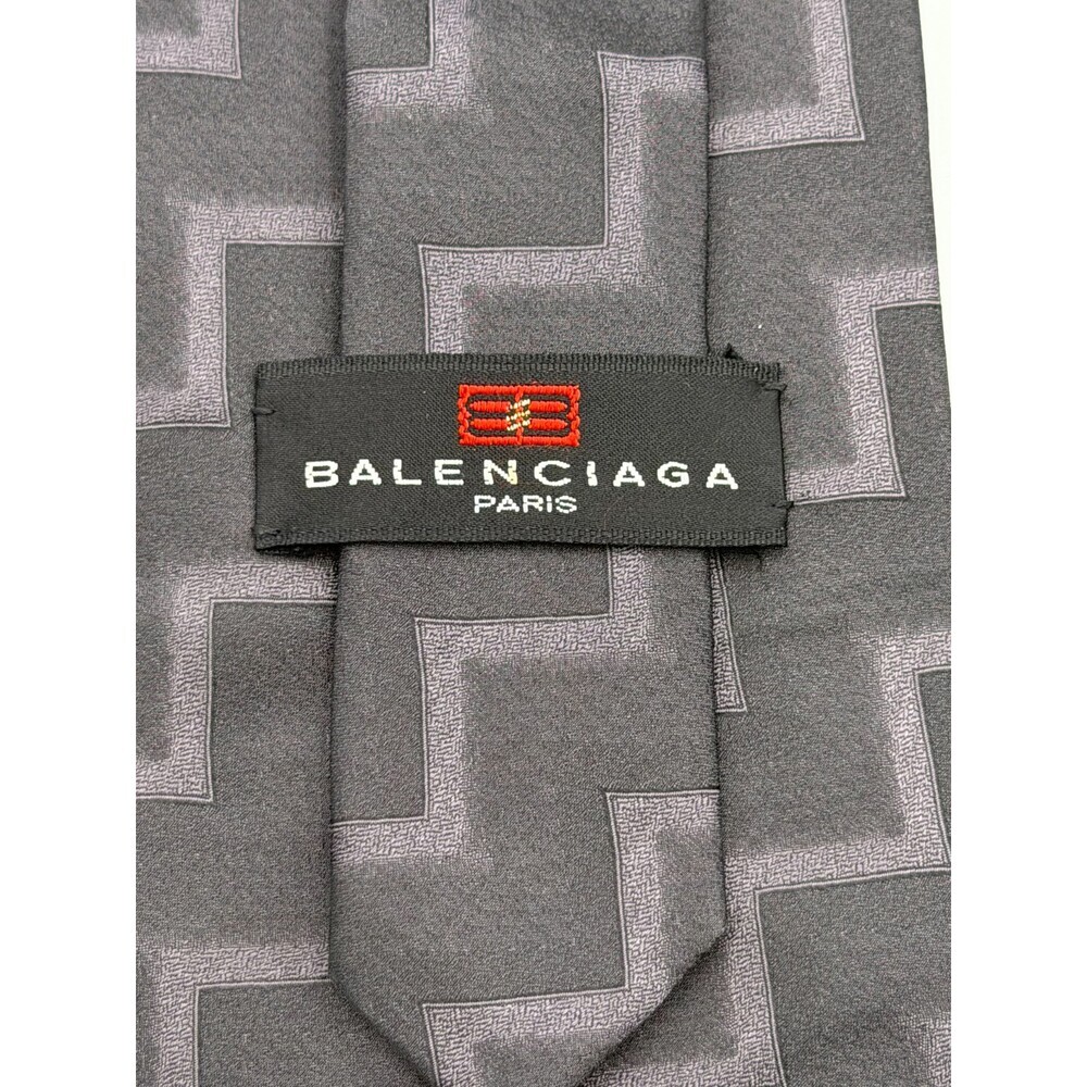 Balenciaga Paris Necktie 100% Silk Tie Gray Black Geometric Zig Zag Pattern Tie - Picture 5 of 9